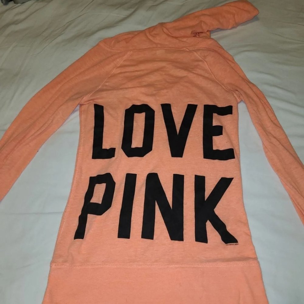 Long sleeved shirt